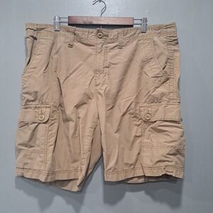 Urban Pipeline Mens Cargo Shorts Tan Khaki Classic Length Size 44 Cotton Blend